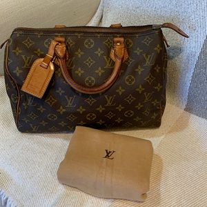 Authentic Louis Vuitton Speedy 30 Monogram